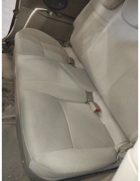 Recambio de asientos traseros para ssangyong rodius 2.7 turbodiesel cat referencia OEM IAM   