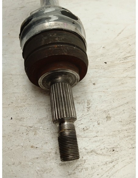 Recambio de transmision delantera izquierda para renault megane iii berlina 5 p expression referencia OEM IAM 8200847584  