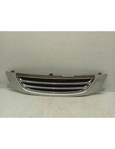 Recambio de rejilla delantera para toyota avensis berlina (t 22) 2.0 turbodiesel cat referencia OEM IAM 53114050100B  