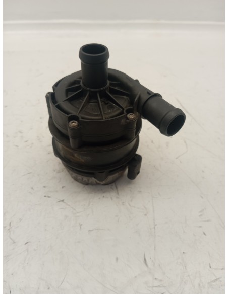 Recambio de bomba agua para volkswagen golf vii lim. gte referencia OEM IAM 04L965567  