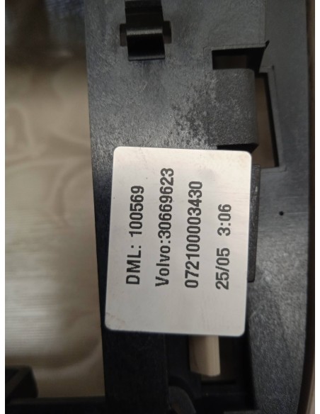 Recambio de luz interior para volvo s60 berlina 2.4 cat referencia OEM IAM 30669623  