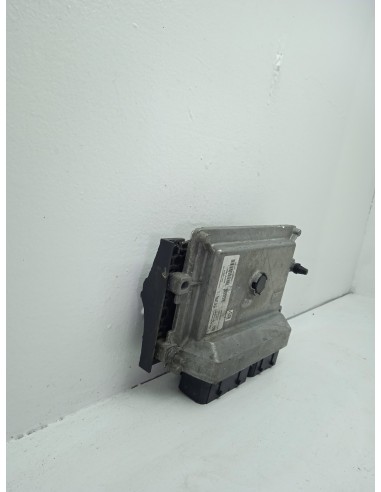 Recambio de centralita motor uce para opel corsa f edition referencia OEM IAM 9830510980  