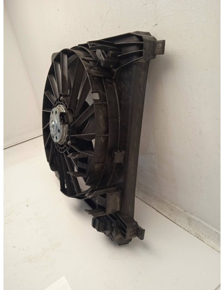 Recambio de electroventilador para renault grand scenic referencia OEM IAM 8200680824  