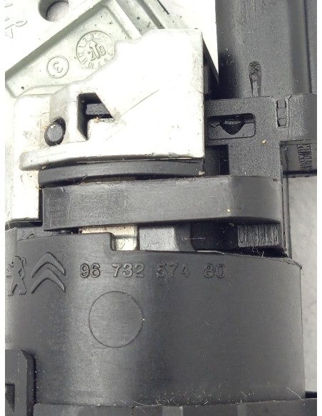 Recambio de conmutador de arranque para opel corsa f edition referencia OEM IAM 9663123380  
