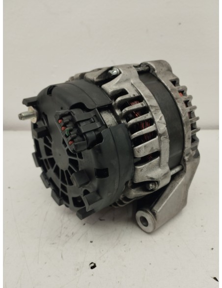 Recambio de alternador para ssangyong rodius 2.7 turbodiesel cat referencia OEM IAM A6651540302  