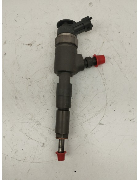 Recambio de inyector para citroën c3 1.4 hdi cool referencia OEM IAM 0445110135  