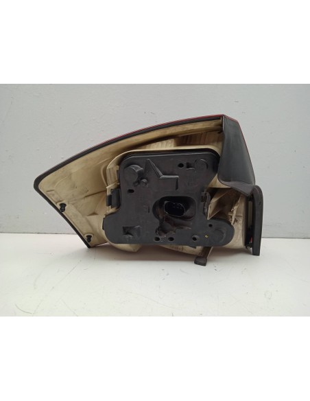Recambio de piloto trasero derecho para audi a4 berlina (8e) 3.0 quattro referencia OEM IAM 8E0945096C  