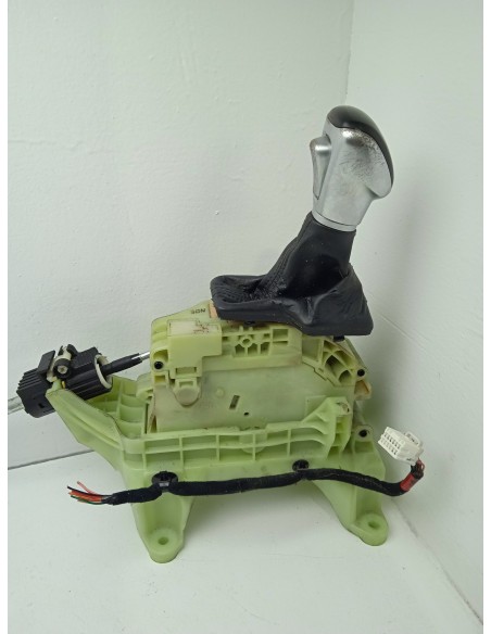 Recambio de palanca cambio para hyundai ioniq tecno hybrid referencia OEM IAM 46701F2140 AUTOMATICO 