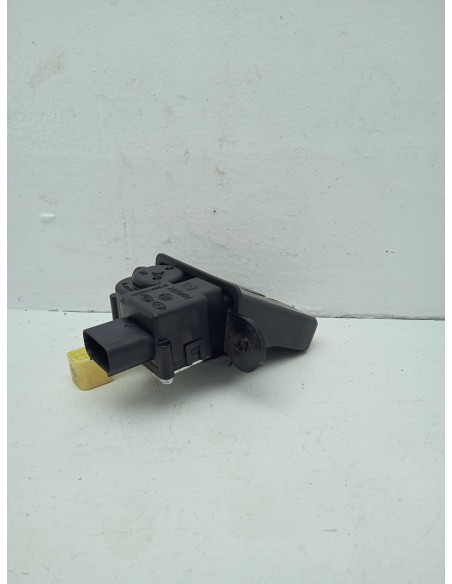 Recambio de cerradura maletero / porton para hyundai ioniq tecno hybrid referencia OEM IAM 81230G2000  