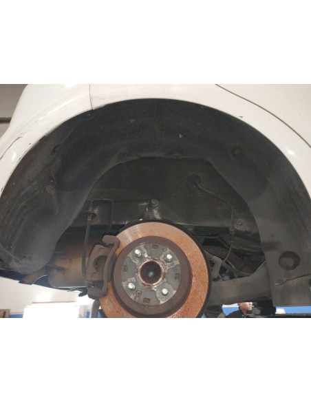 Recambio de paso rueda trasero derecho para kia rio drive referencia OEM IAM 868221W010  