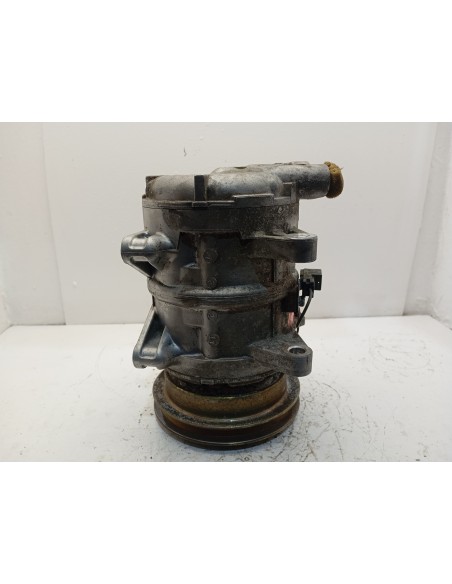 Recambio de compresor aire acondicionado para nissan vanette cargo 2.3 diesel referencia OEM IAM 926008C820  