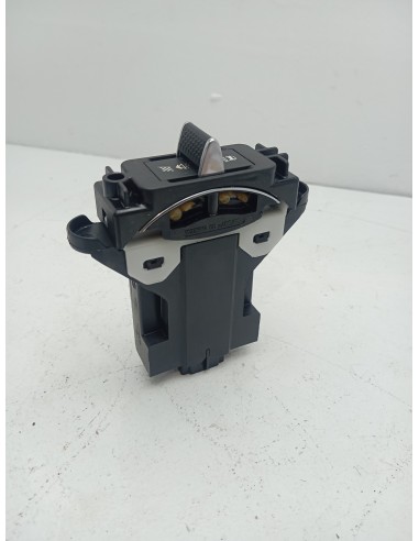 Recambio de mando multifuncion para jaguar e-pace se referencia OEM IAM J9C314B596AB  
