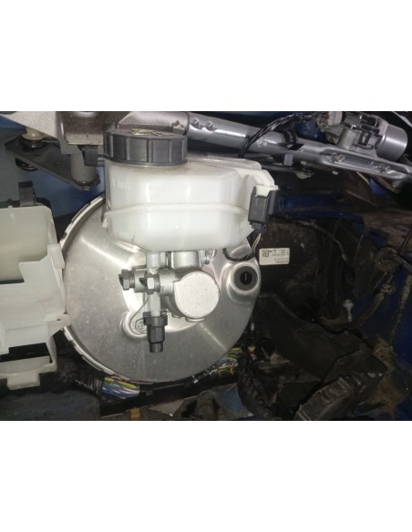 Recambio de bomba freno para jaguar e-pace se referencia OEM IAM J9C7476  