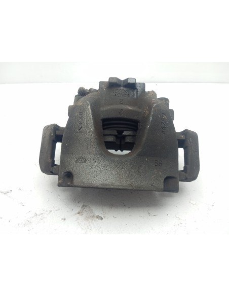Recambio de pinza de freno delantera derecha para jaguar e-pace se referencia OEM IAM C2C41873  