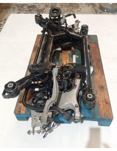 Recambio de puente trasero para jaguar e-pace se referencia OEM IAM J9C7131   2