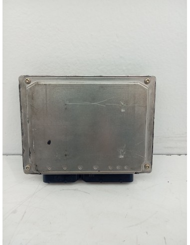 Recambio de centralita motor uce para audi a4 berlina (8e) 2.0 referencia OEM IAM 8E0909557D  