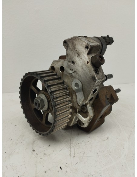 Recambio de bomba inyeccion para renault scenic ii confort dynamique referencia OEM IAM 820034294  