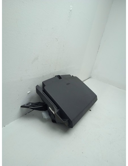 Recambio de airbag de rodillas para hyundai ioniq tecno hybrid referencia OEM IAM 56970G2000  