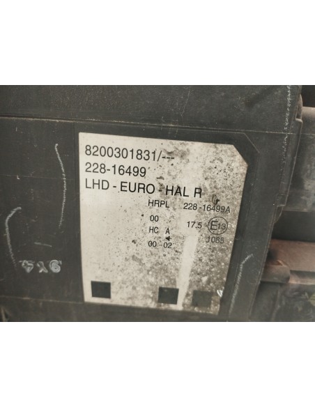 Recambio de faro derecho para renault modus confort dynamique referencia OEM IAM 8200301831  