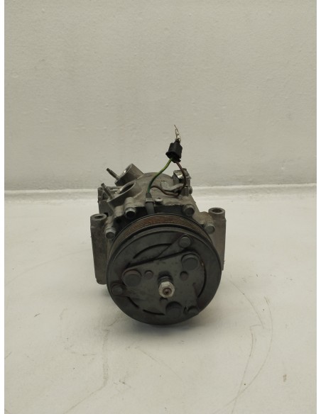 Recambio de compresor aire acondicionado para opel corsa f edition referencia OEM IAM 9827596080  