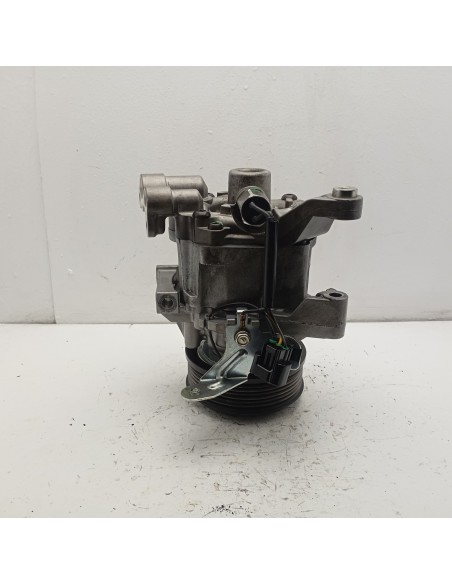 Recambio de compresor aire acondicionado para subaru forester s12 xs classic referencia OEM IAM 73111SC001  