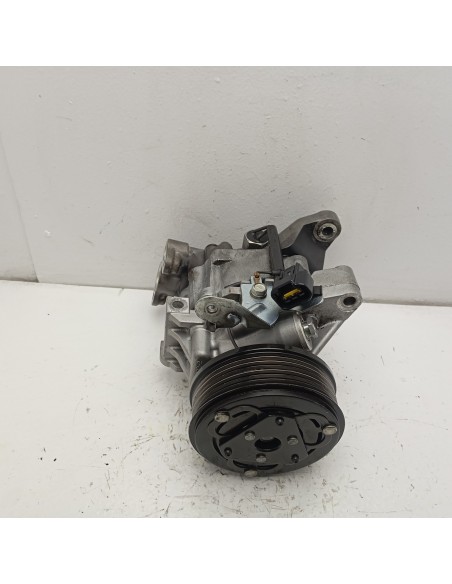 Recambio de compresor aire acondicionado para subaru forester s12 xs classic referencia OEM IAM 73111SC001  