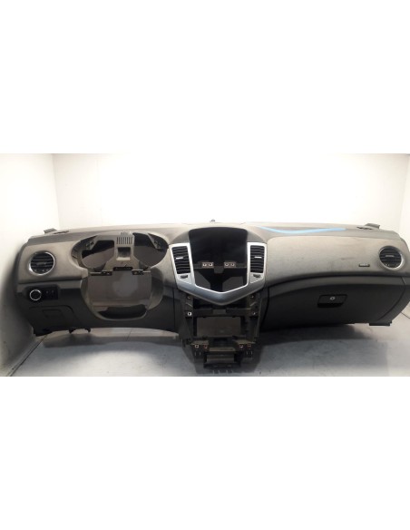 Recambio de salpicadero para chevrolet cruze 2.0 diesel cat referencia OEM IAM   