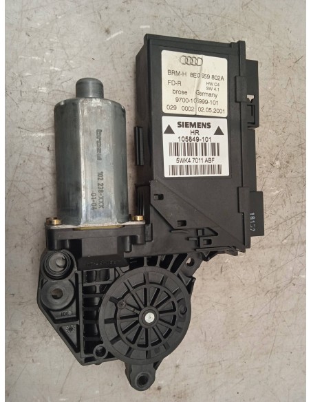 Recambio de motor elevalunas trasero derecho para audi a4 avant (8e) referencia OEM IAM 8E0959802A  