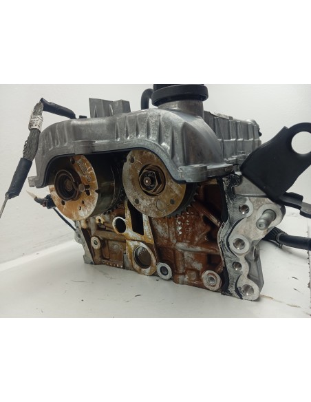 Recambio de culata para hyundai ioniq tecno hybrid referencia OEM IAM 2210003HA0  