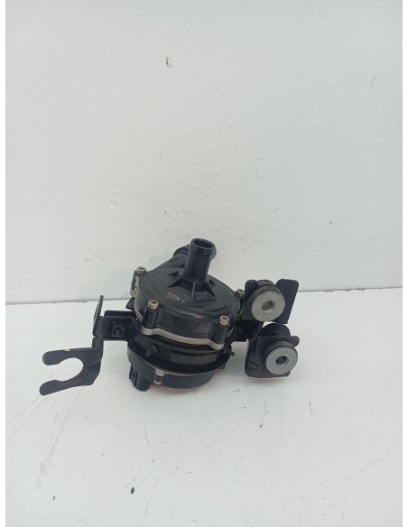 Recambio de bomba agua para hyundai ioniq tecno hybrid referencia OEM IAM 369002B100  