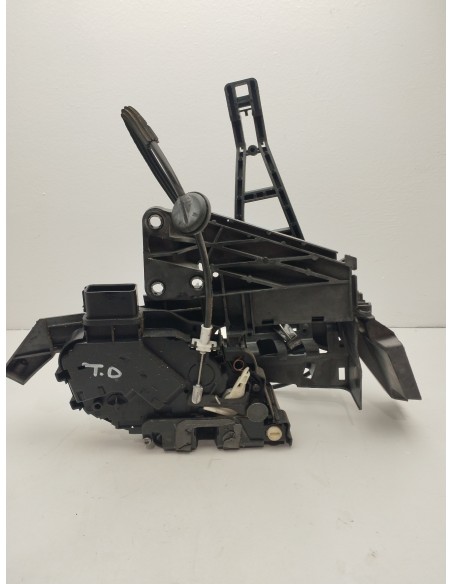 Recambio de cerradura puerta trasera derecha para ford kuga (cbv) trend referencia OEM IAM 8V4AS26412EA  