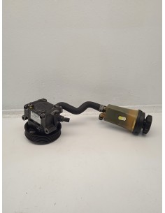 Recambio de bomba direccion para ford focus berlina (cap) ambiente (d) referencia OEM IAM 4M513A696AD  