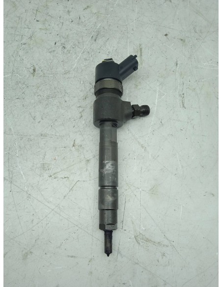 Recambio de inyector para opel vectra c berlina 1.9 cdti referencia OEM IAM 0445110165  