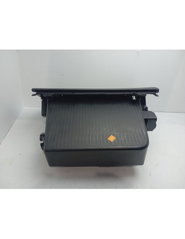 Recambio de guantera para peugeot 308 style referencia OEM IAM 9677995177  