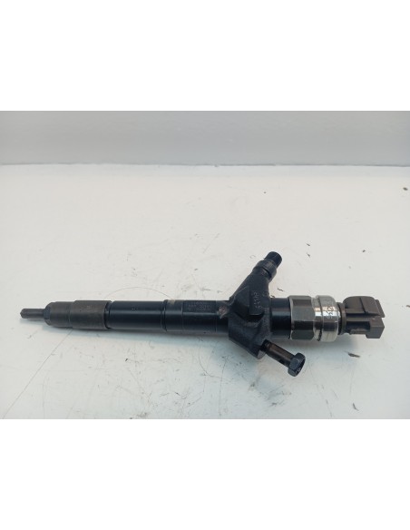 Recambio de inyector para nissan almera (n16/e) acenta referencia OEM IAM AW400AW4  