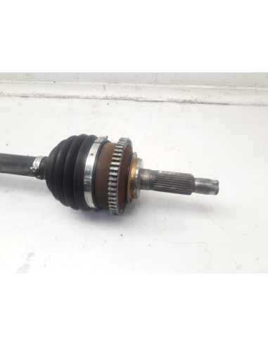 Recambio de transmision delantera izquierda para kia carnival ii 2.5 v6 cat referencia OEM IAM   
