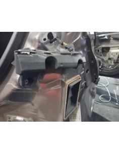 Recambio de plastico para peugeot 308 style referencia OEM IAM 9677934580 GUIA TRA DCH 