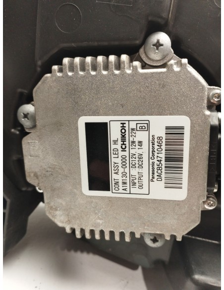Recambio de faro derecho para nissan leaf acenta referencia OEM IAM 260103NL5A LED 