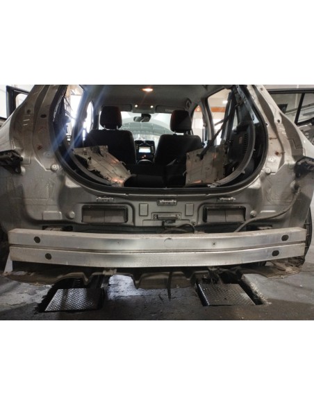 Recambio de refuerzo paragolpes trasero para nissan leaf acenta referencia OEM IAM 620323NLCA  