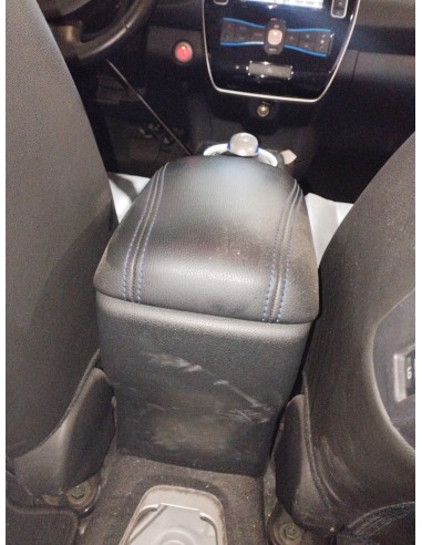 Recambio de apoyabrazos central para nissan leaf acenta referencia OEM IAM 969103NL1B  