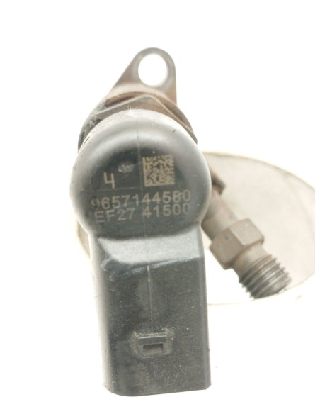 Recambio de inyector para peugeot 407 st sport referencia OEM IAM 9657144580  