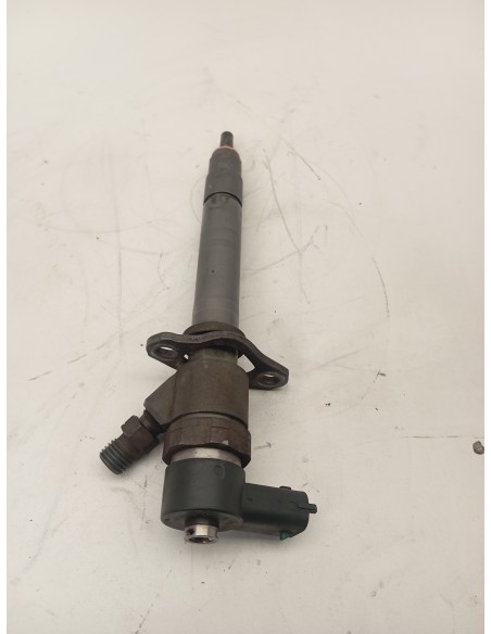 Recambio de inyector para volvo s60 berlina 2.4 diesel cat referencia OEM IAM 0445110078  