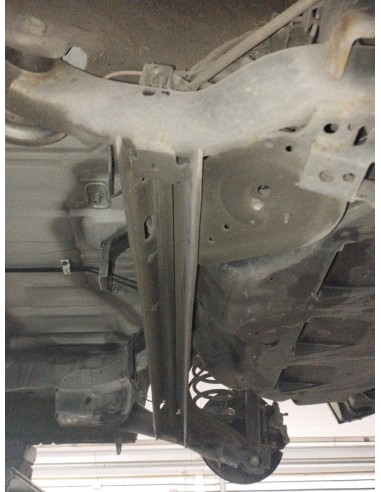Recambio de puente trasero para nissan leaf acenta referencia OEM IAM 555013NM0A  