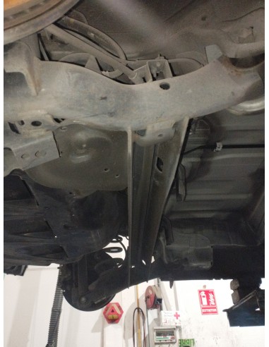 Recambio de puente trasero para nissan leaf acenta referencia OEM IAM 555013NM0A  