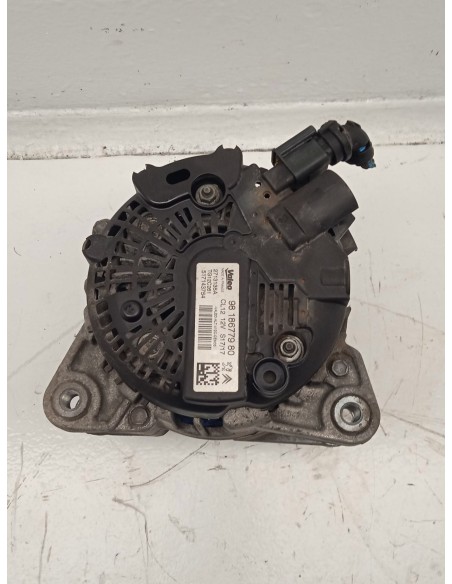 Recambio de alternador para citroën c4 picasso attraction referencia OEM IAM 9818677980  