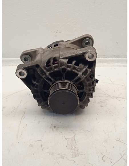 Recambio de alternador para citroën c4 picasso attraction referencia OEM IAM 9818677980  
