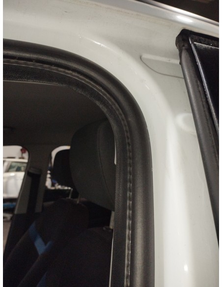 Recambio de gomas contorno puerta para ford kuga (cbv) trend referencia OEM IAM 1761241 D.I 