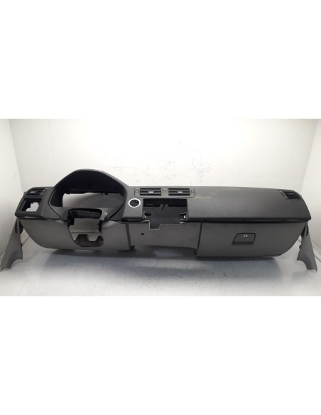 Recambio de salpicadero para volvo c30 2.0 diesel cat referencia OEM IAM   