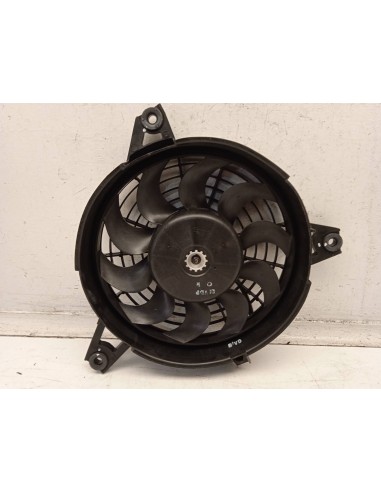 Recambio de electroventilador para hyundai h 1 starex referencia OEM IAM 977304A001  