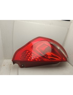 Recambio de piloto trasero derecho para ford fiesta (cb1) 1.4 tdci cat referencia OEM IAM 8A6113404A  